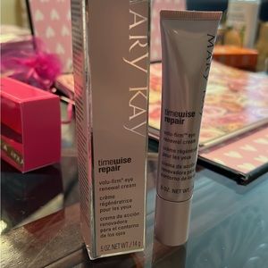 Firming eye cream